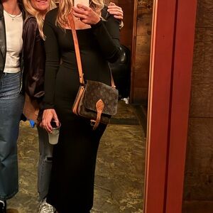 Elegant Black Midi Dress